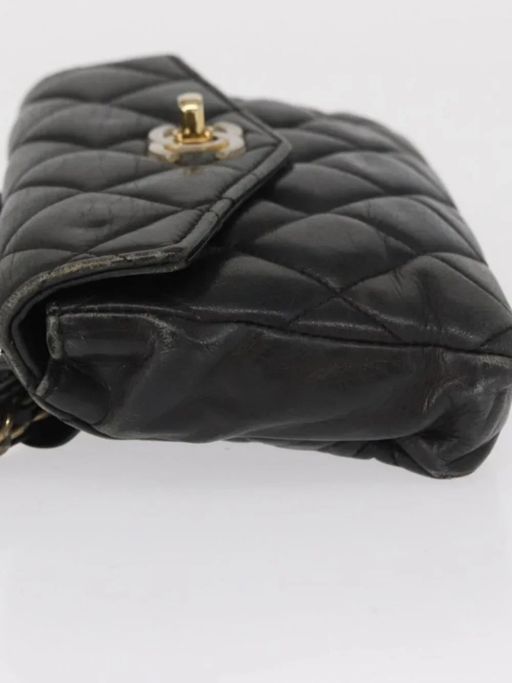 CHANEL Matelasse Waist bag Lamb Skin Black Gold CC Auth am10530